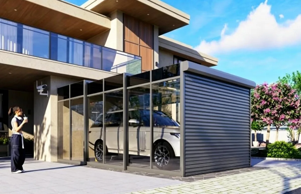 Carport przesuwny z aluminiową roletą antywłamaniową na froncie